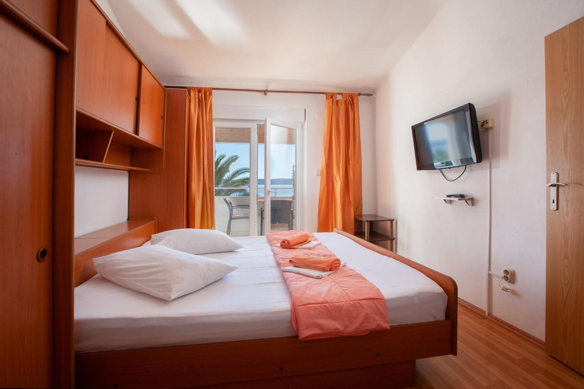 Apartments By The Sea Igrane, Makarska - 310 Pokoj fotografie