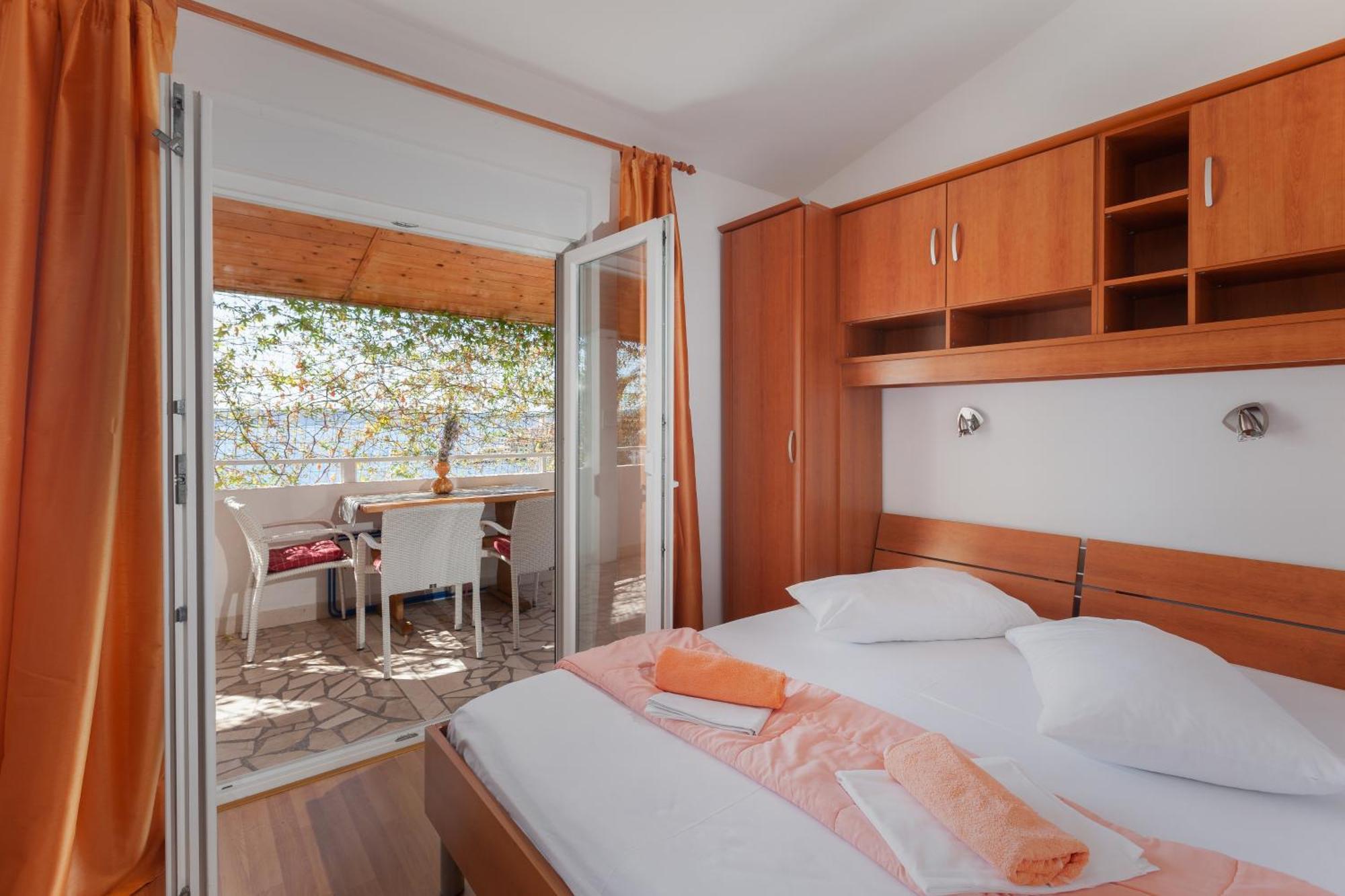 Apartments By The Sea Igrane, Makarska - 310 Pokoj fotografie